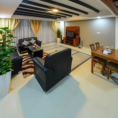 Sea Diamond Plaza Apartments Манама Екстер'єр фото