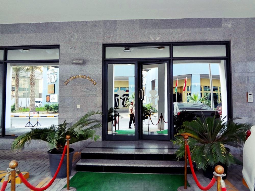 Sea Diamond Plaza Apartments Манама Екстер'єр фото